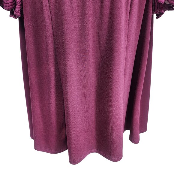 Torrid Lace Tshirt Womens Plus Size 1X 14/16 Studio Knit Lace Yoke Crew Neck Top - Picture 7 of 11